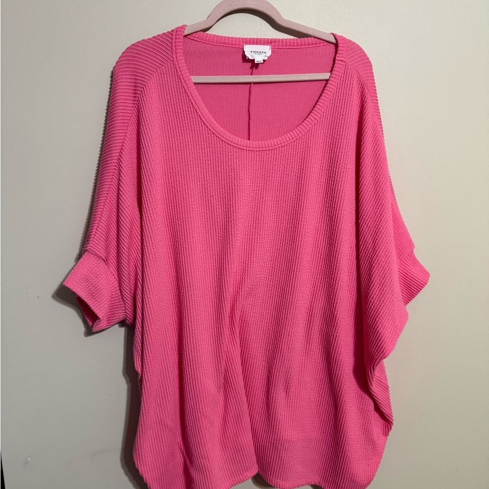 ANDREE BY UNIT Vibrant Pink Knit Top